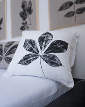 Load image into Gallery viewer, Linen Creeper Pillow
