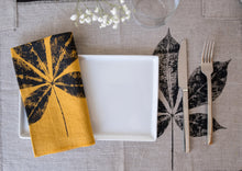 Load image into Gallery viewer, Linen Creeper Leaf Placemat in Natural - Set of 4 with bag
