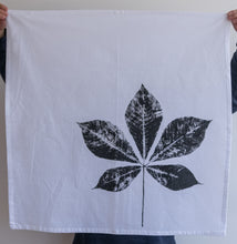Load image into Gallery viewer, Heavyweight 100% Cotton Creeper Leaf Tea Towel in White
