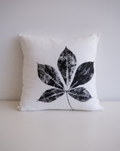 Load image into Gallery viewer, Linen Creeper Pillow
