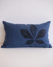 Load image into Gallery viewer, Linen Creeper Pillow
