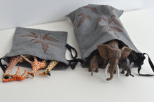 Load image into Gallery viewer, Linen Redberry Multi-Use String Bags in Dark Grey - Available Preorder
