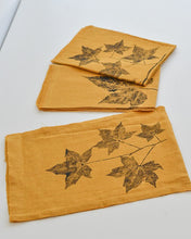 Load image into Gallery viewer, Sweetgum Leaf Linen Tea Towel (Set of 2 w/bag)
